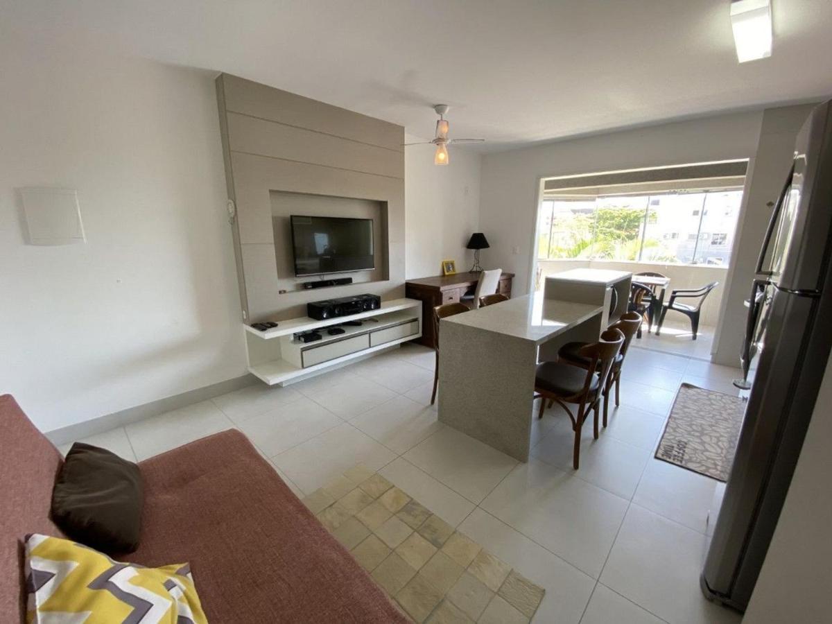 1 Dormitorio A 1 Quadra Da Praia De Jurere Florianopolis Exterior photo
